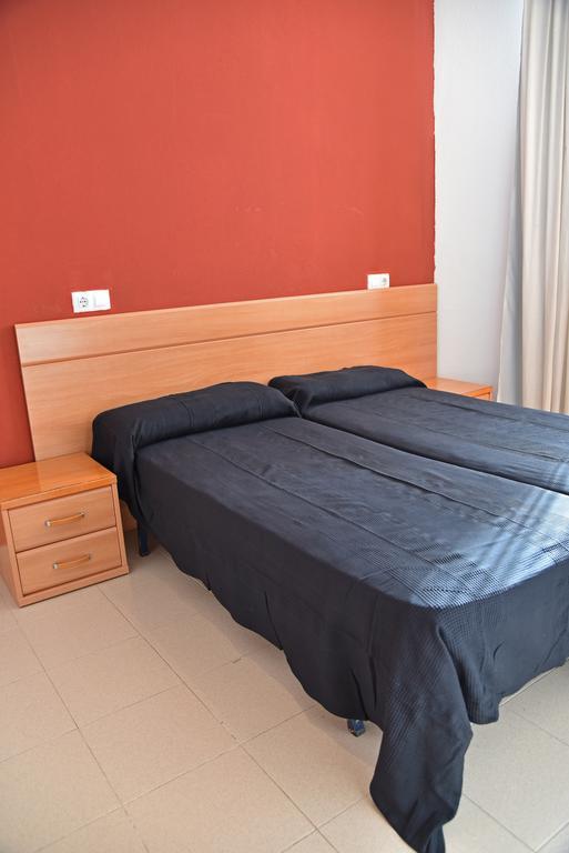 Apartamentos Ar Dosjoimi Lloret de Mar Dış mekan fotoğraf