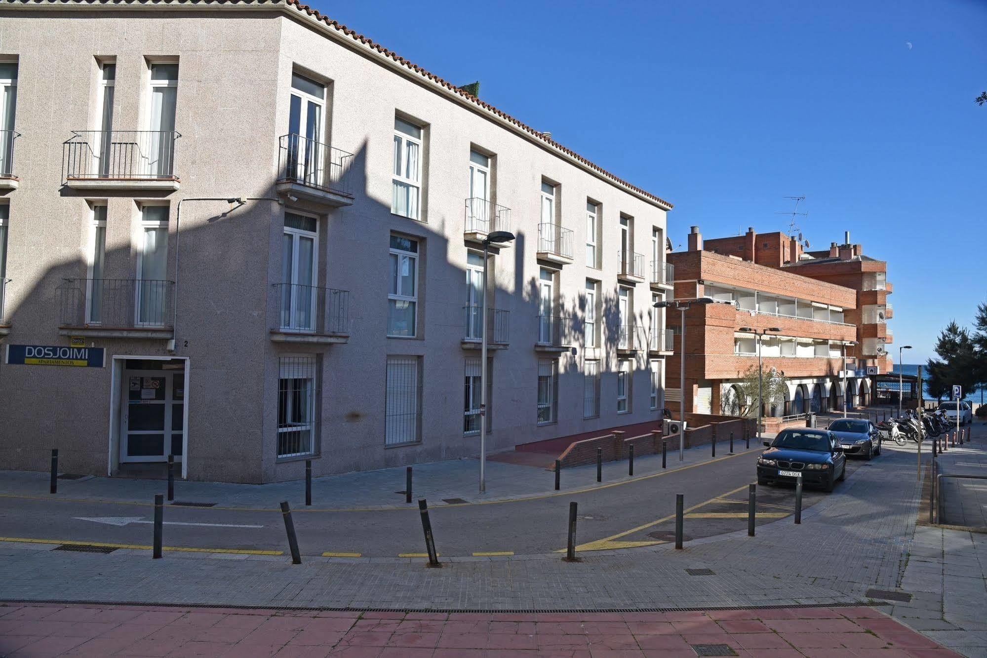 Apartamentos Ar Dosjoimi Lloret de Mar Dış mekan fotoğraf