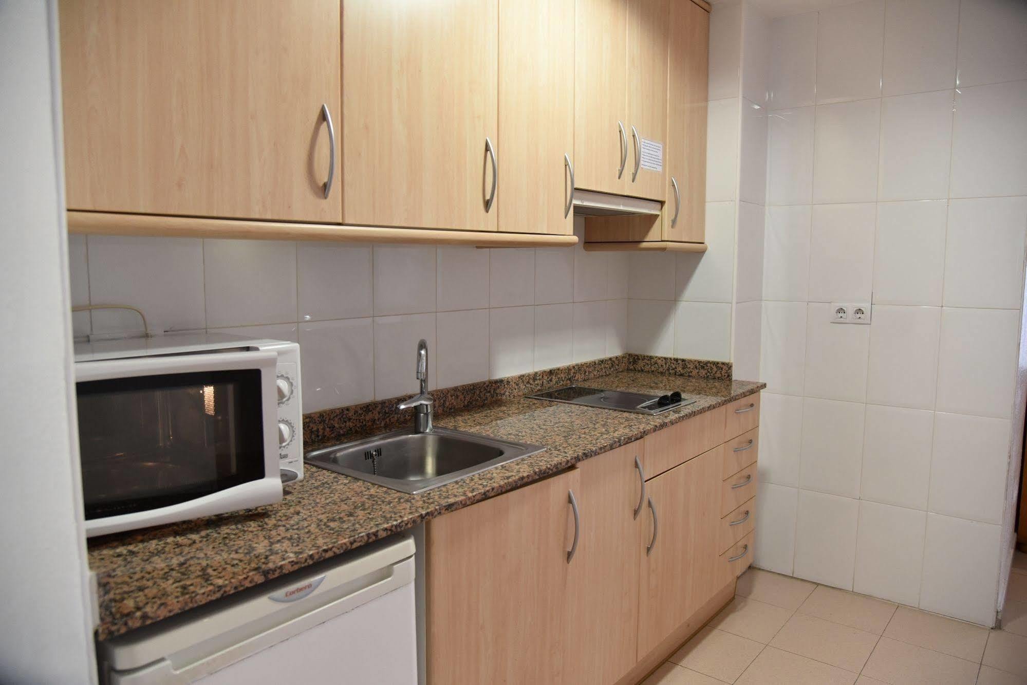 Apartamentos Ar Dosjoimi Lloret de Mar Dış mekan fotoğraf